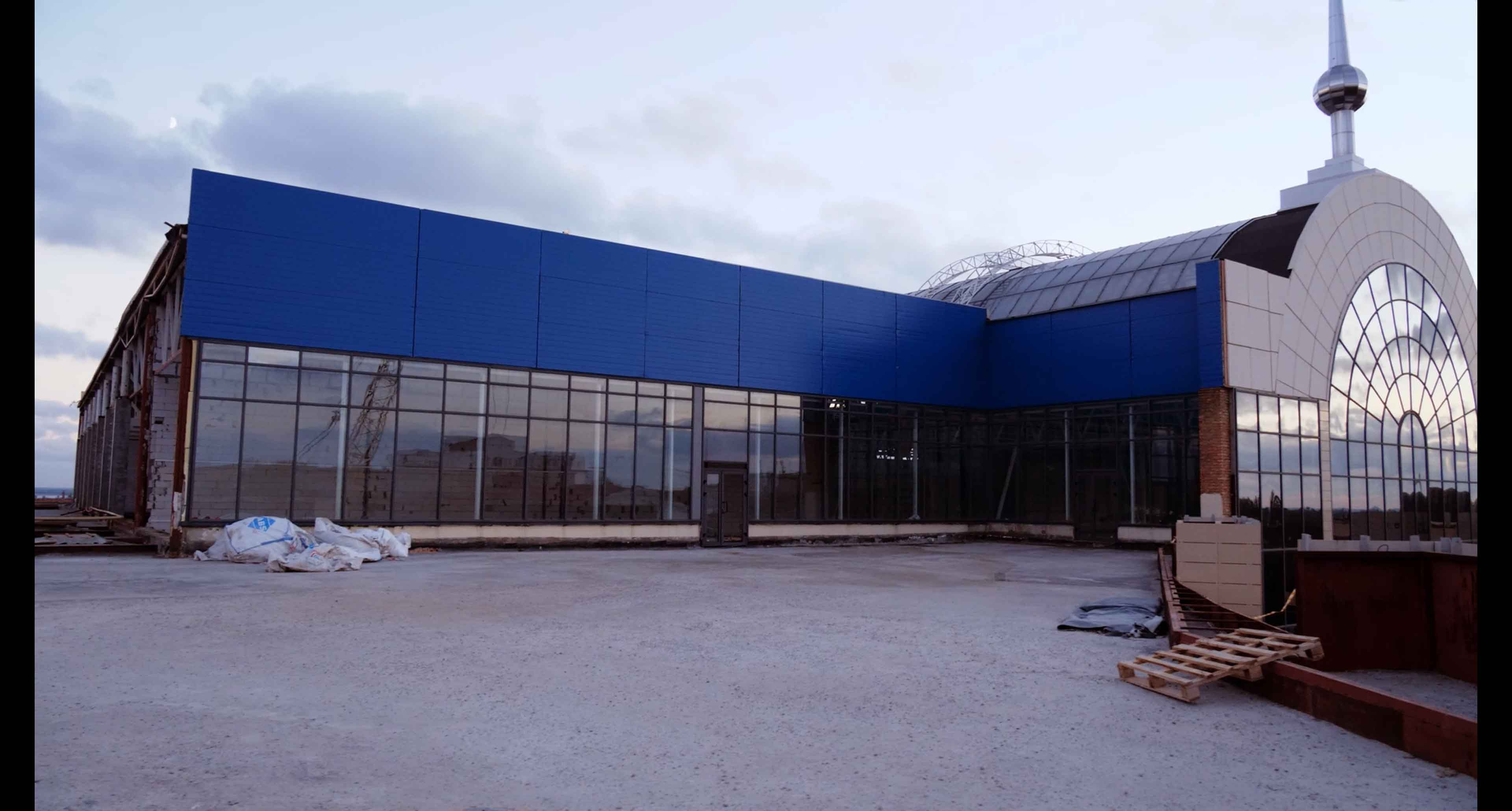 Suvorovsky Shopping Mall Image 3